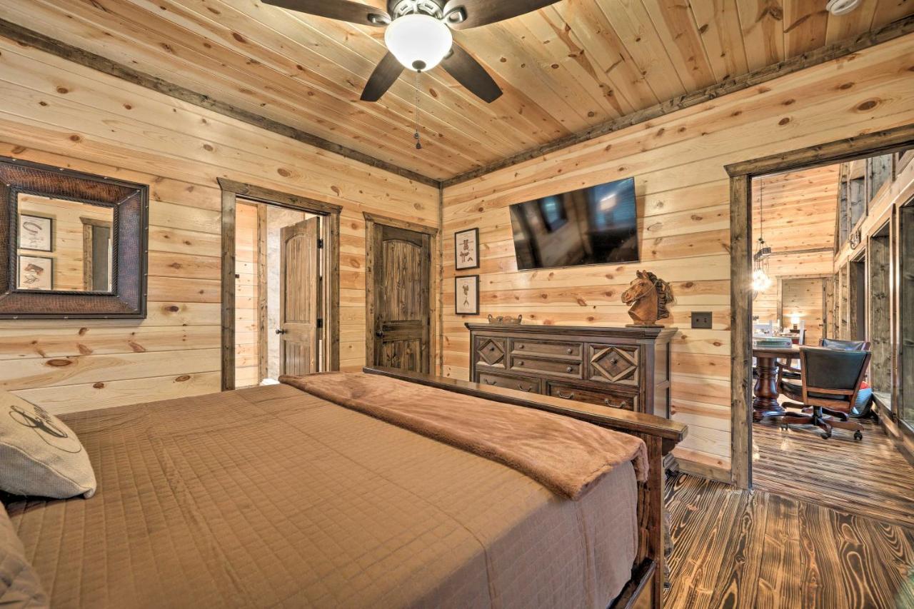 Broken Bow Cabin Deck With Hot Tub And Pool Table! Екстериор снимка