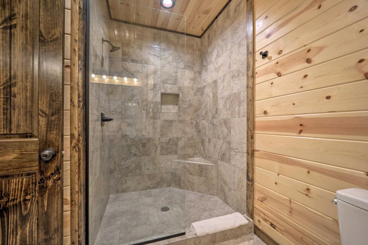 Broken Bow Cabin Deck With Hot Tub And Pool Table! Екстериор снимка